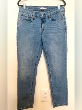 Women’s Levi’s Boyfriend Fit  Light Blue Stretch Slim Jeans
